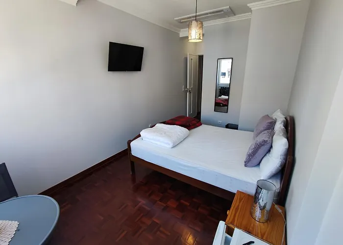 ゲストハウス Apartamento, Com 3 Quartos Penha De Franca リスボン