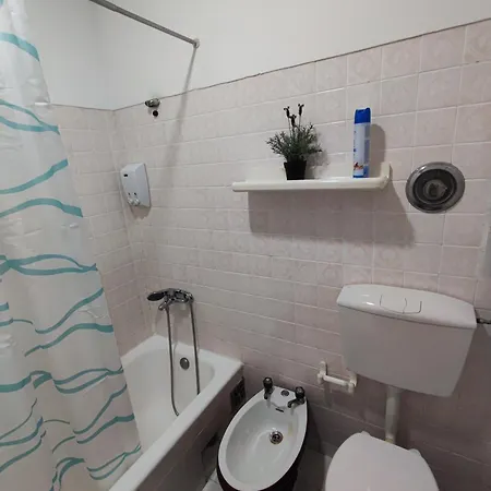 Πανσιόν Apartamento, Com 3 Quartos Penha De Franca 4*